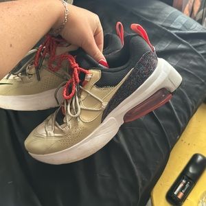 Size 7 Nike Air Max Viva